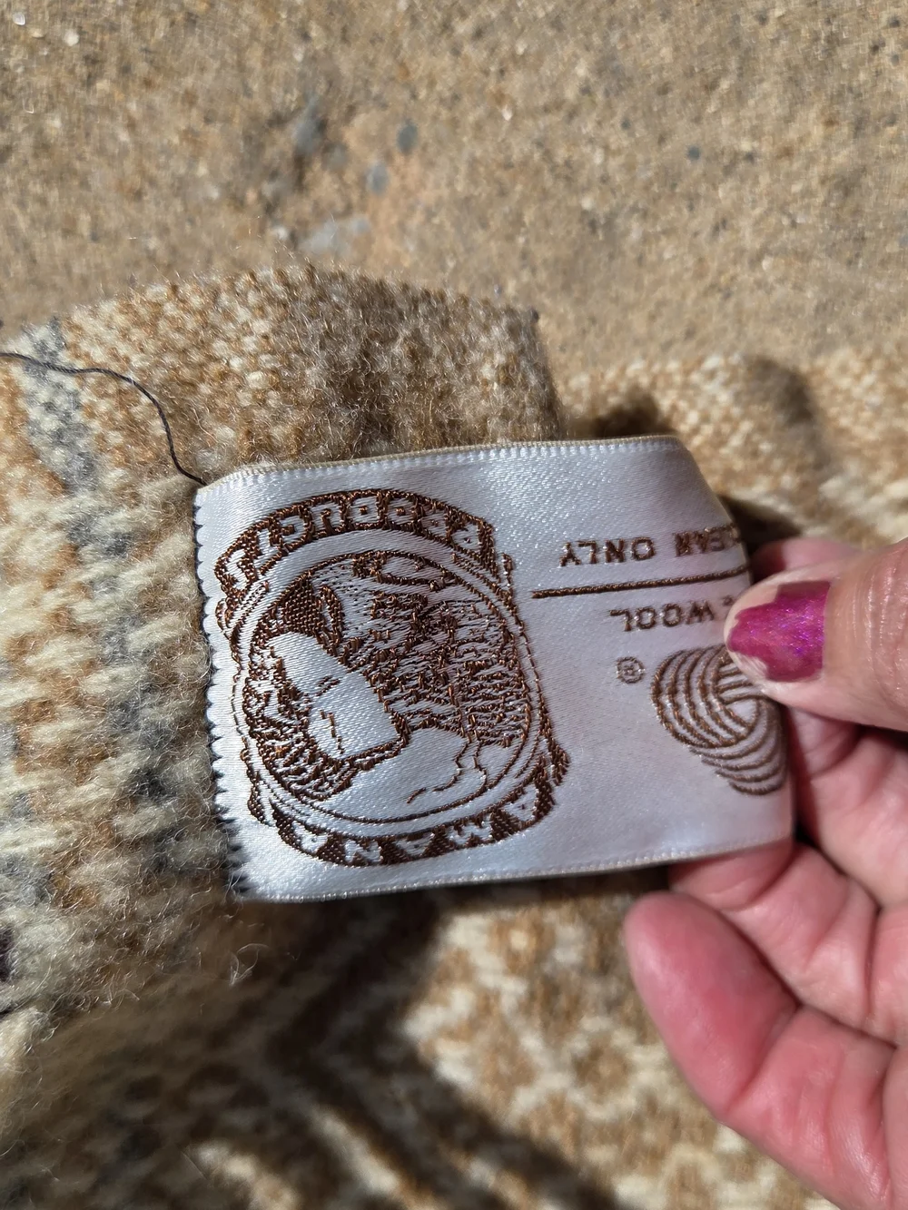 Vtg Woven Fringe Throw Blanket in Beige and Dark Brown - 2-Color Pattern